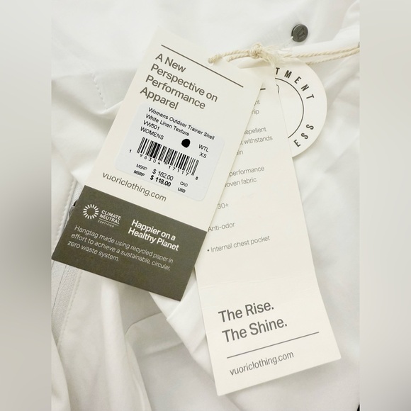 NWT Vuori Outdoor Hooded Trainer Shell Jacket in White  Size XS - Picture 10 of 15